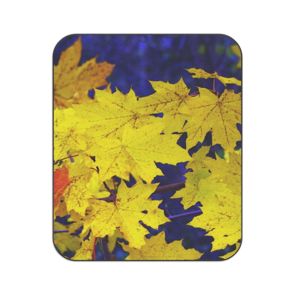 picnic blanket “Blue-yellow autumn leaves”